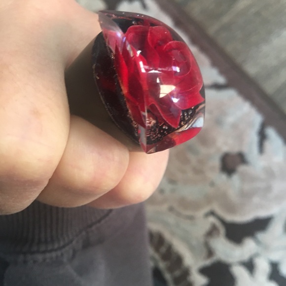 Statement Ring - Picture 6 of 11